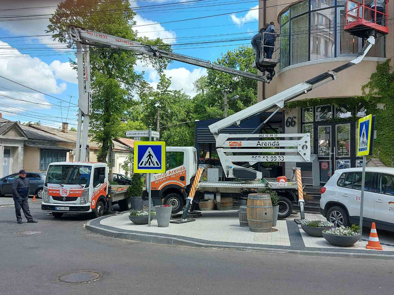 Curățare profesională a fațadelor, acoperișuri, trotuare, pavaje, curți, garduri, etc. foto 8