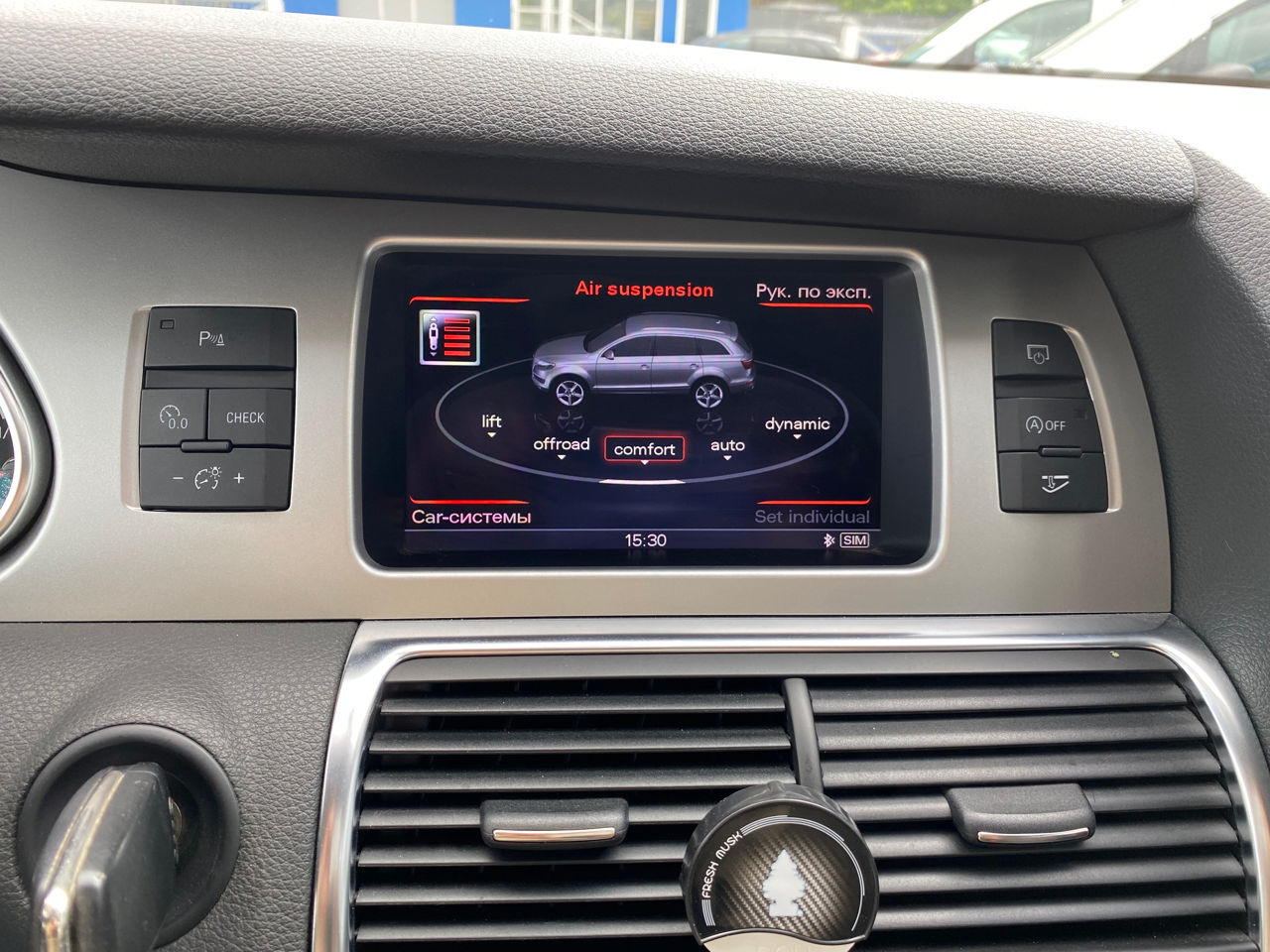 Audi Q7 foto 9