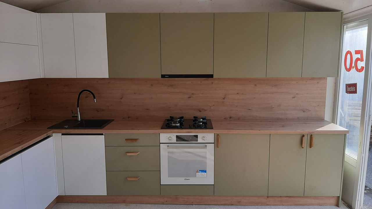 Bucatari la comanda,ne aflam in piata tolciok foto 1