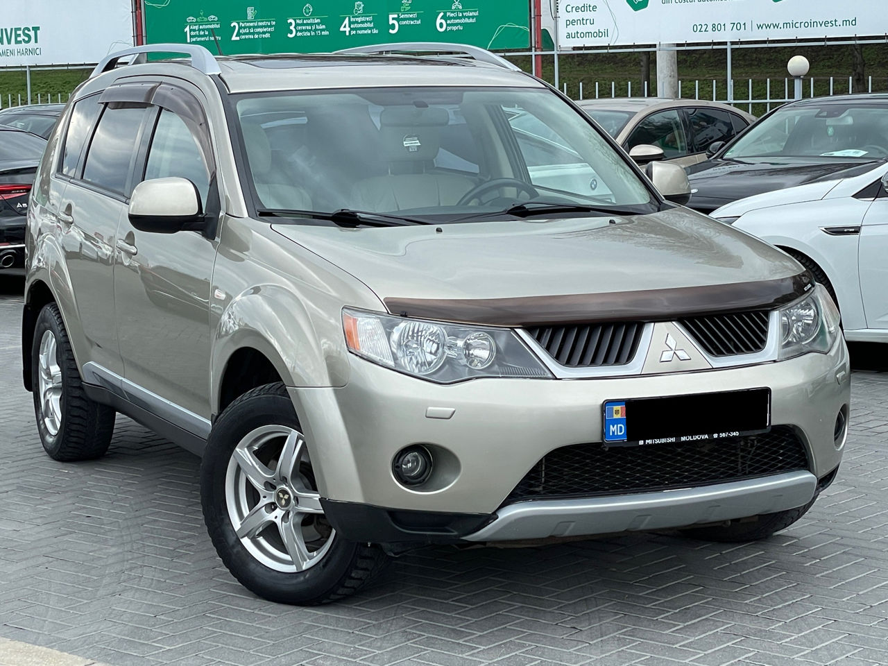 Mitsubishi Outlander foto 5