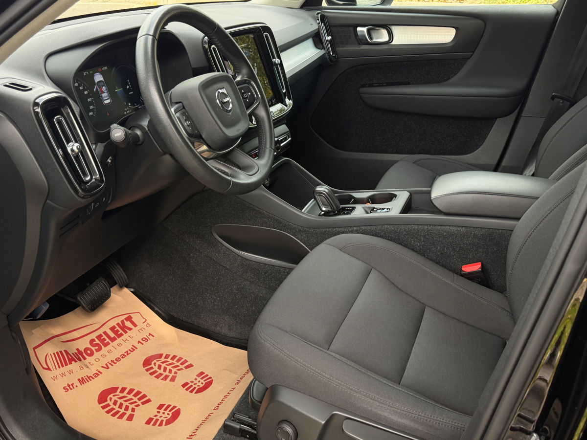Volvo XC60 2021 photo 9
