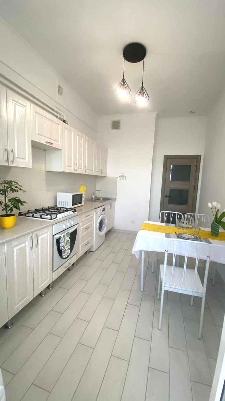 Apartament cu 1 cameră, 45 m², Centru, Chișinău foto 0