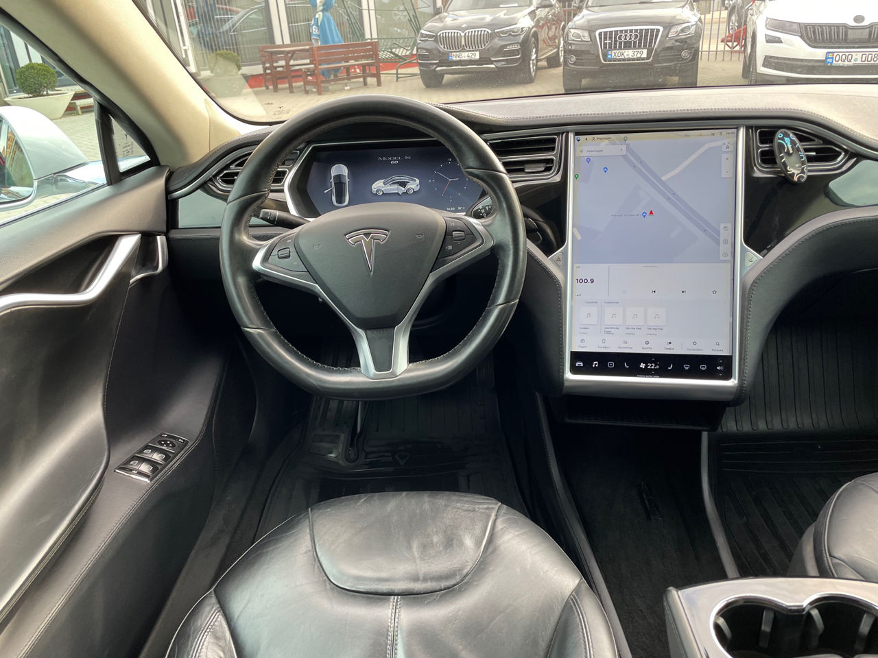 Tesla Model S foto 8