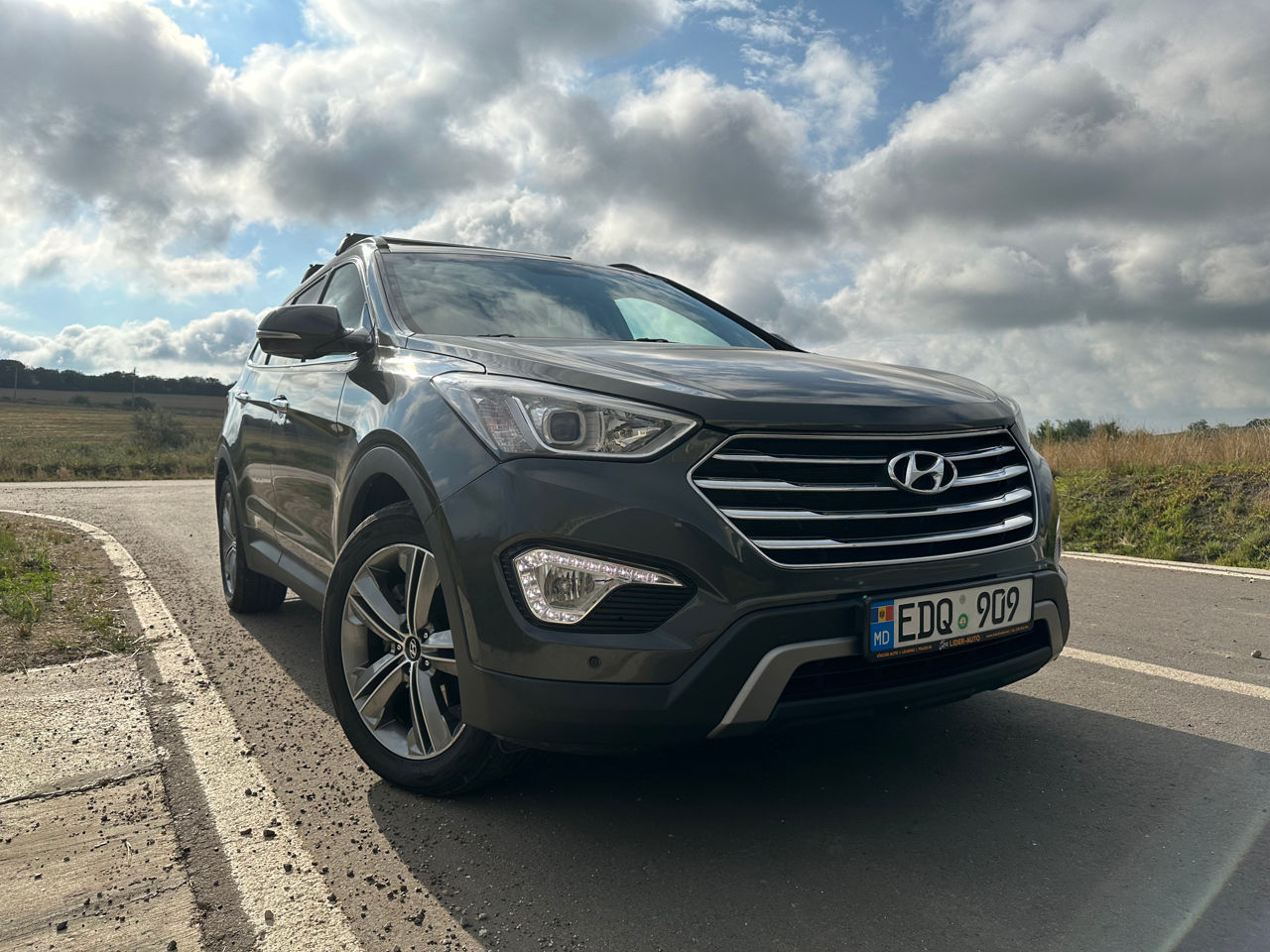 Hyundai Santa FE foto 0