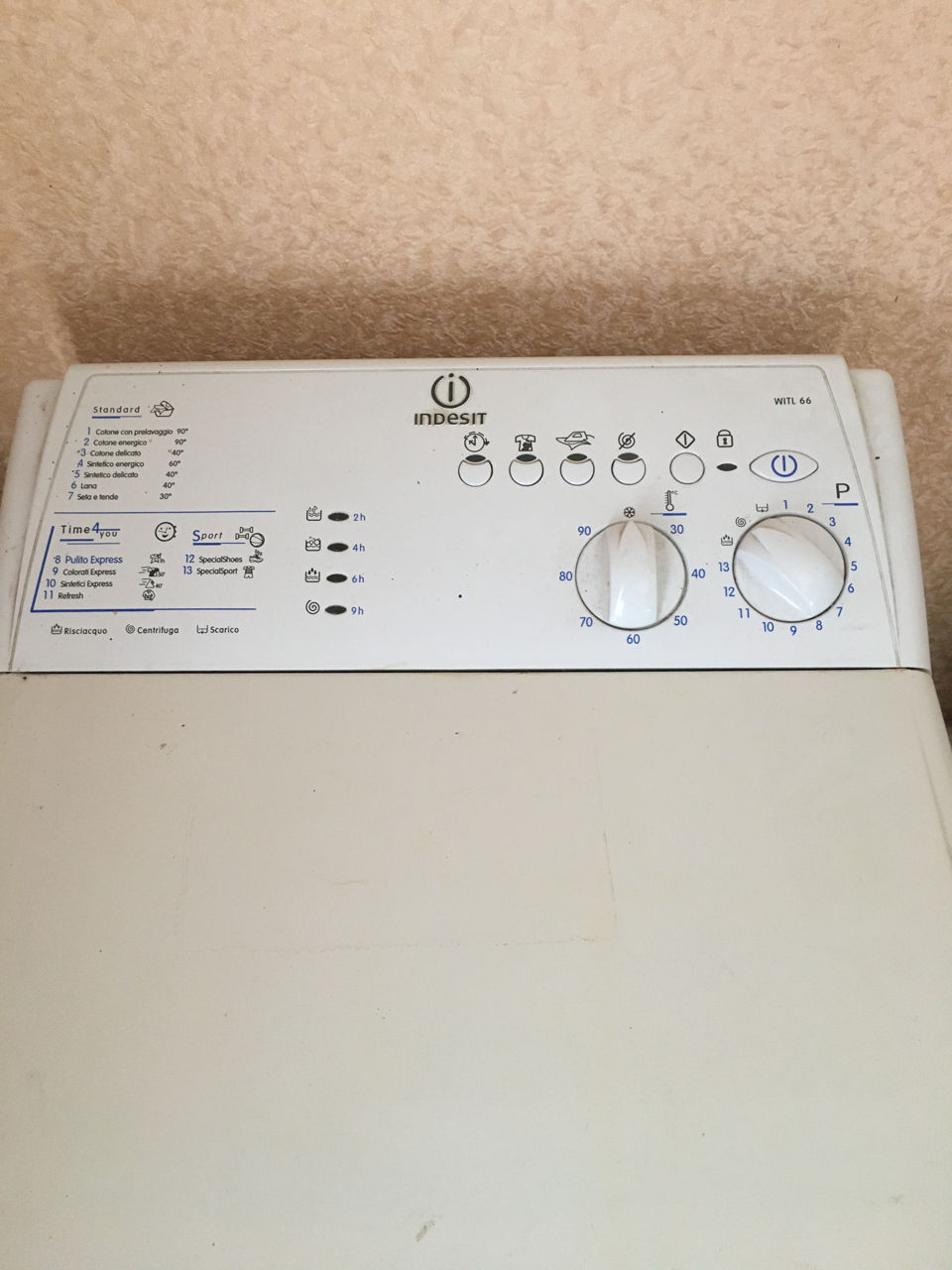 Masina de spalat de marca Indesit!