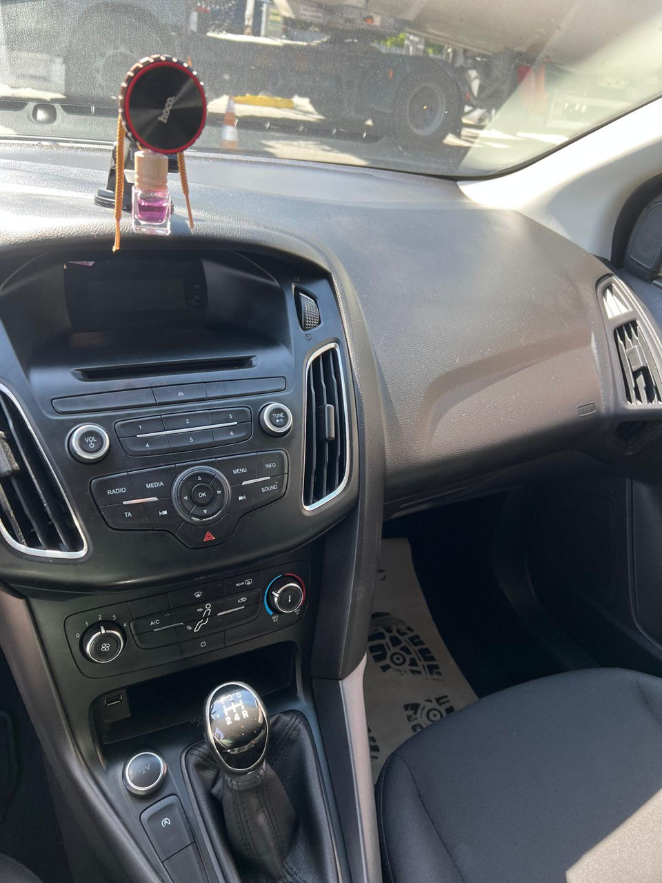 Ford Focus фото 7