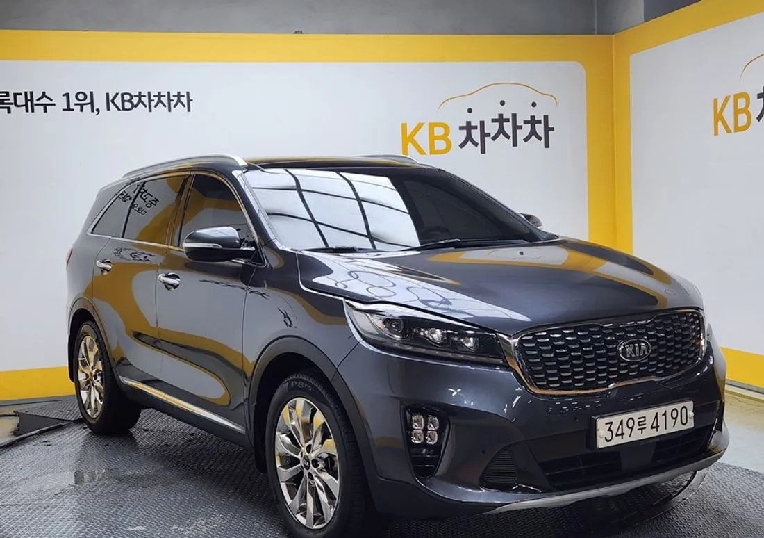 KIA Sorento foto 1