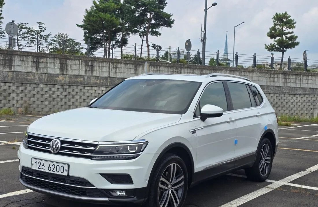 Volkswagen Touareg foto 2