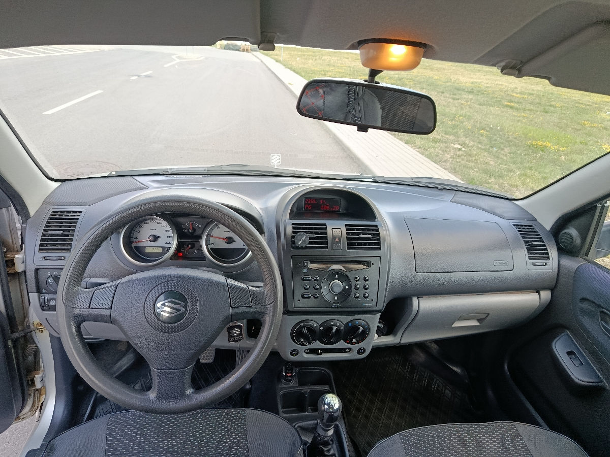 Suzuki Ignis foto 3