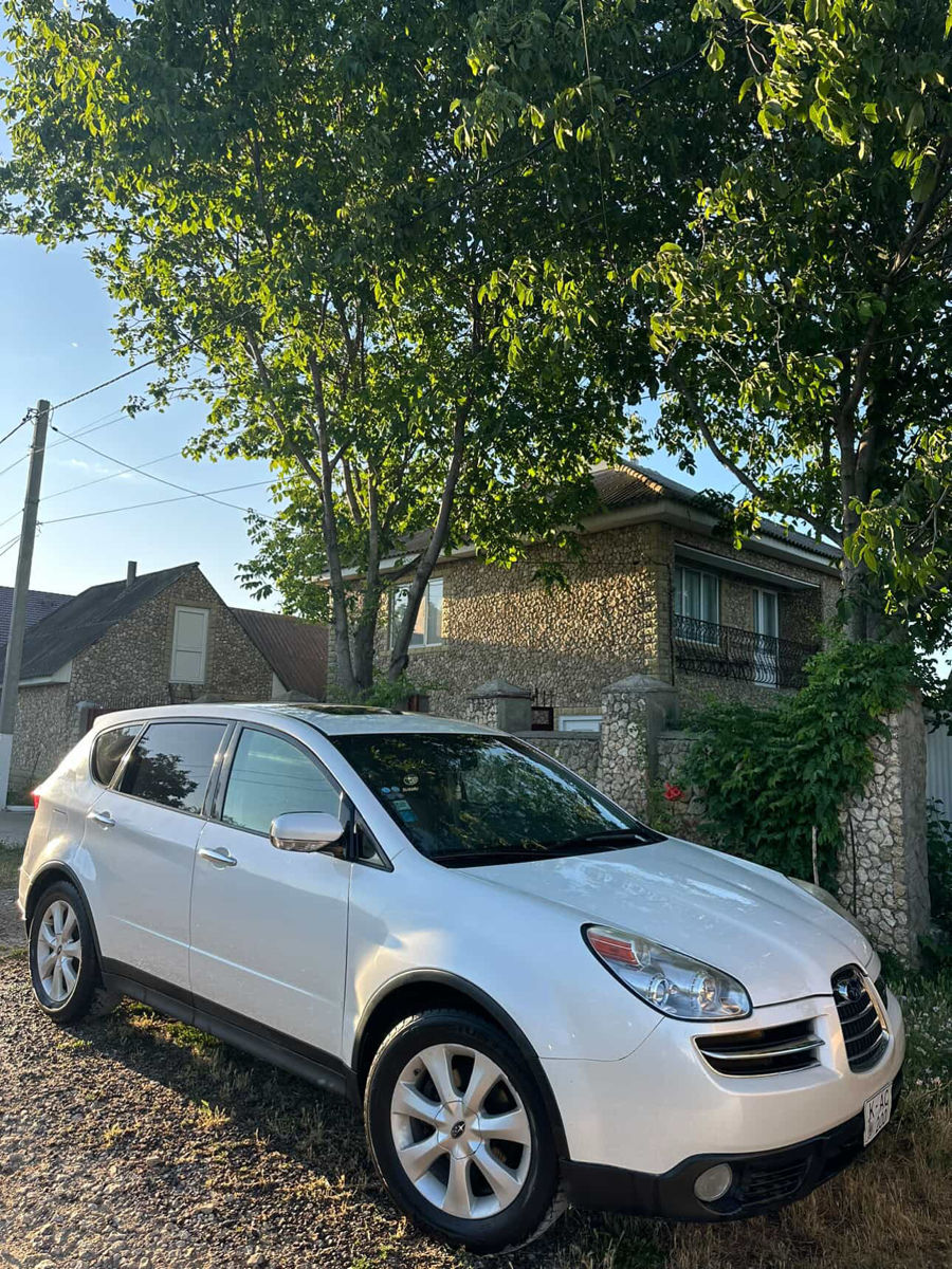 Subaru Tribeca foto 0