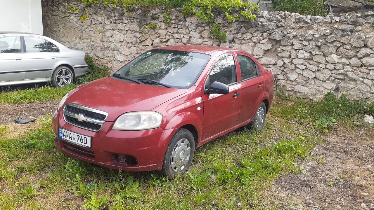 Chevrolet Aveo фото 3