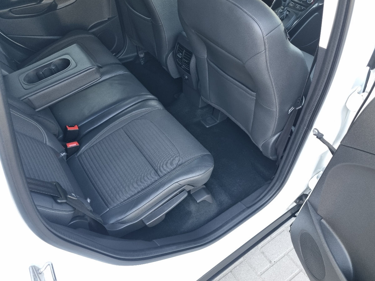 Ford Kuga 2019 photo 16