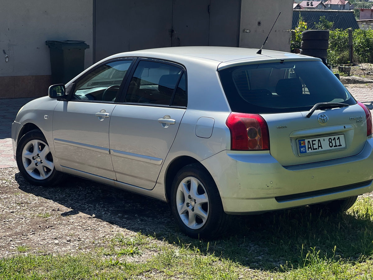 Toyota Corolla foto 2