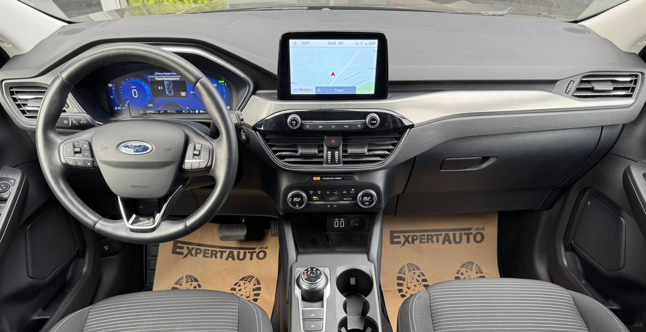 Ford Kuga foto 8
