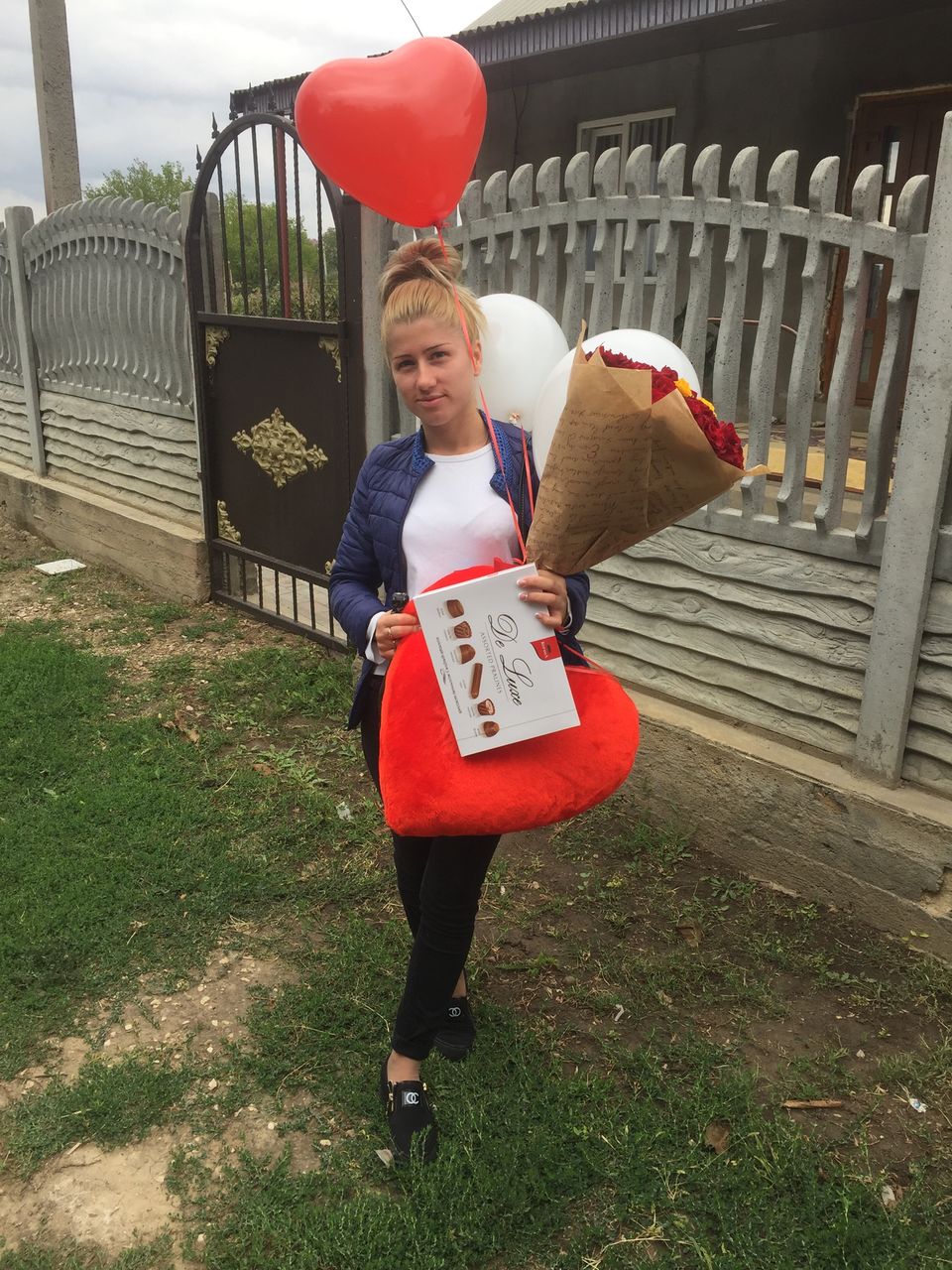 Livrare surprize cu flori la domiciliu! foto 1