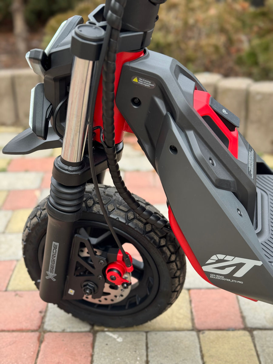Продам электросамокат Segway Ninebot ZT3 PRO фото 3