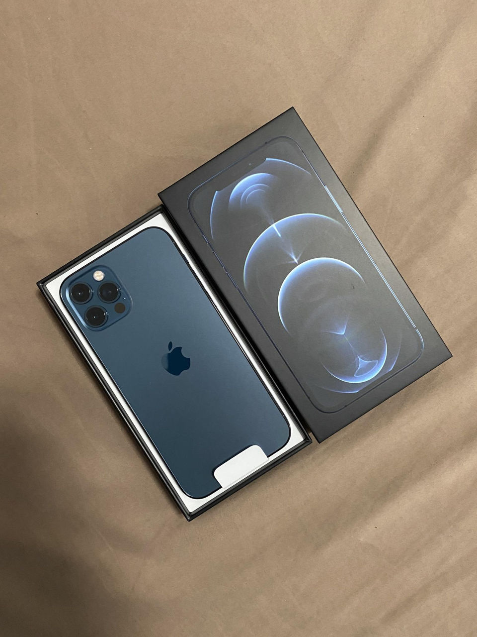 Cumpăr iPhone 12 12 pro 12 pro max orice model și stare
