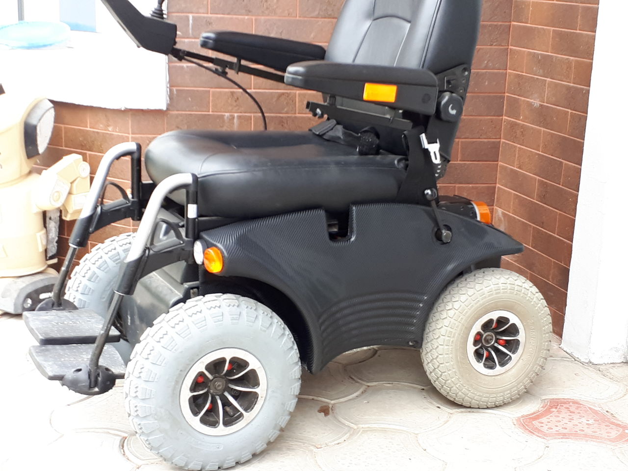 Инвалидная кресло коляска с электроприводом optimus 2