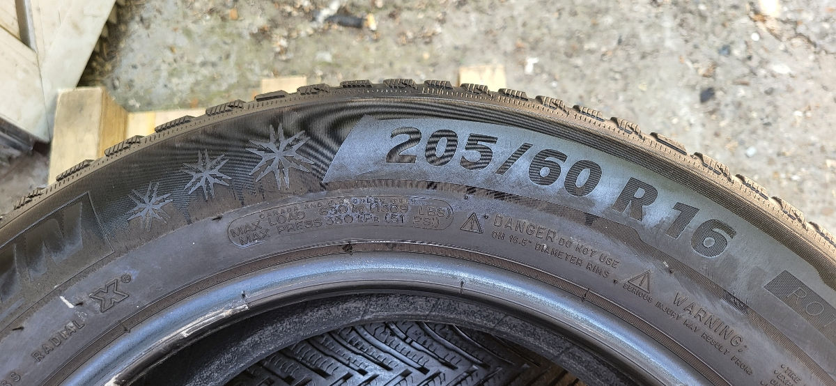 Шины 205/60 R16 Michelin  фото 7