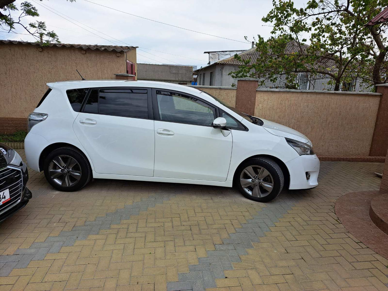 Toyota Verso foto 1