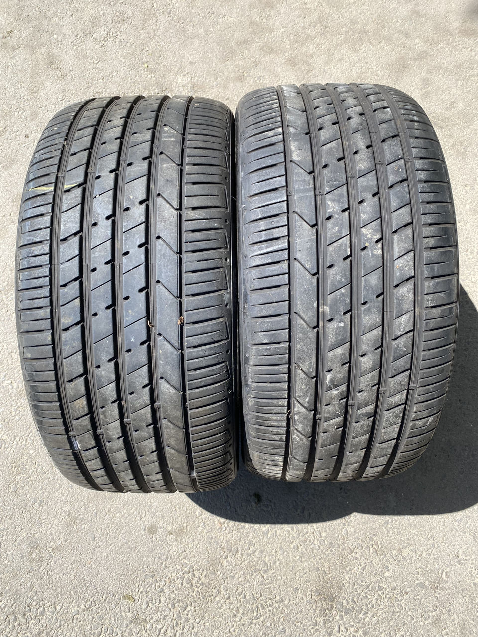 2X 295/35 R 22 Vara foto 0