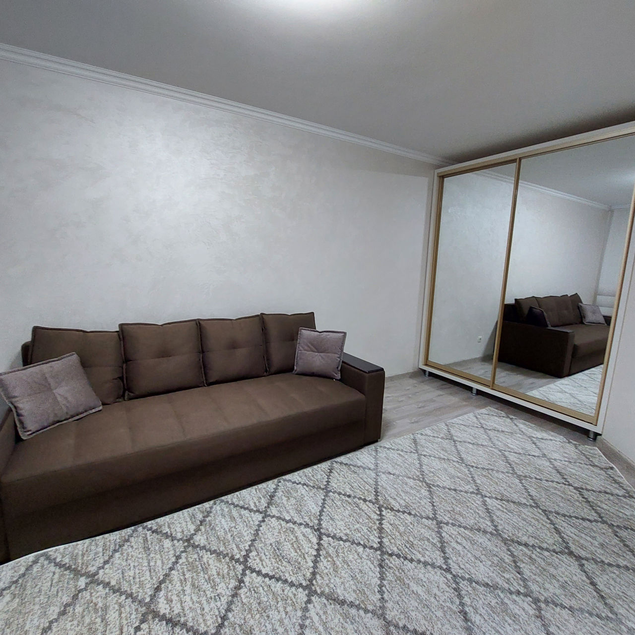 Apartament cu 2 camere, 65 m², Buiucani, Chișinău foto 5