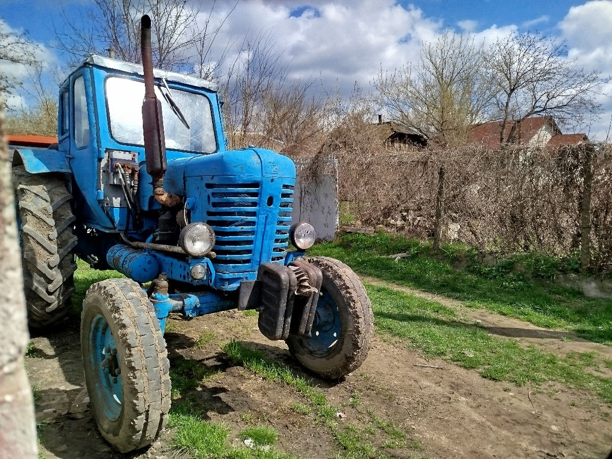 Vînd MTZ-50