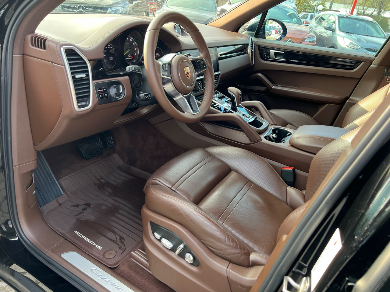 Porsche Cayenne foto 6