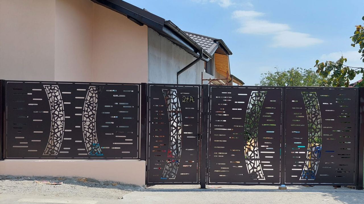 Porți și garduri metalice traforate direct de la producator foto 13