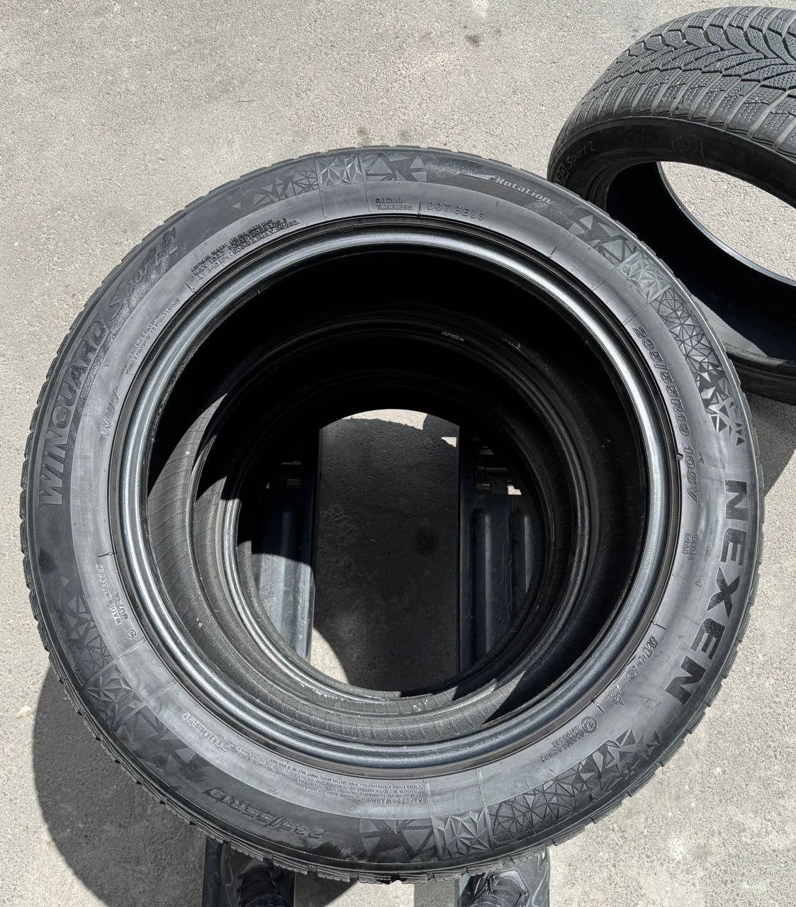 Anvelope iarnă 235 /55 R19 105V foto 0