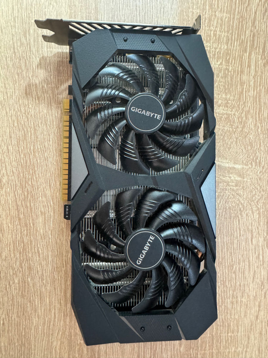 GTX 1650 Super  / i5 9400f foto 0