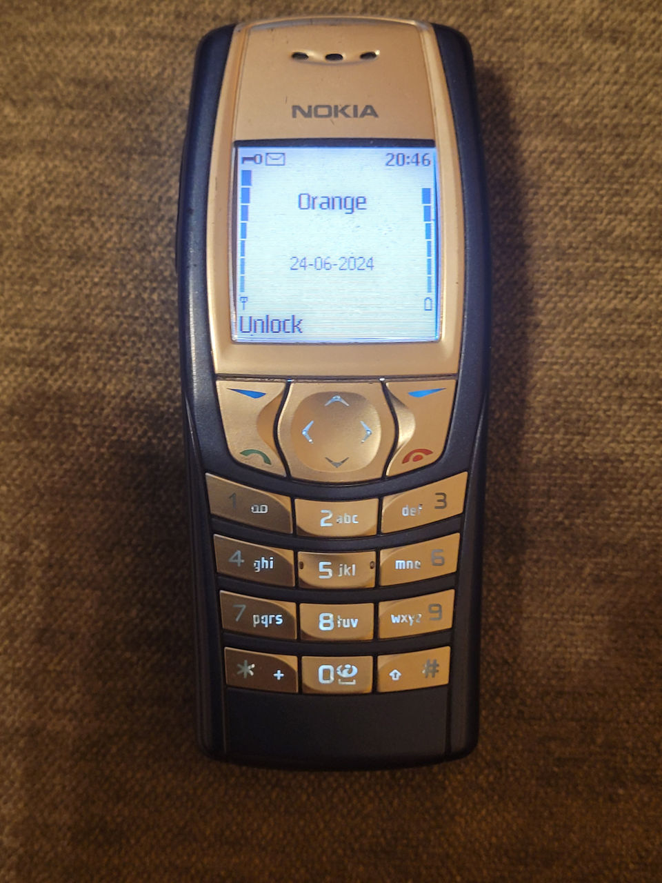 Продам nokia 6610i за 200 лей