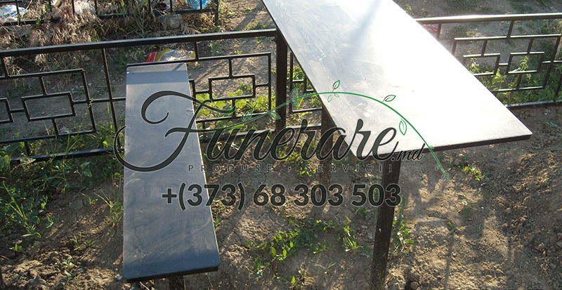 Mese si scaune din metal, metal combinat cu lemn de la producator. foto 1