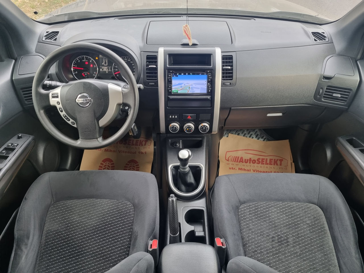 Nissan X-Trail foto 11