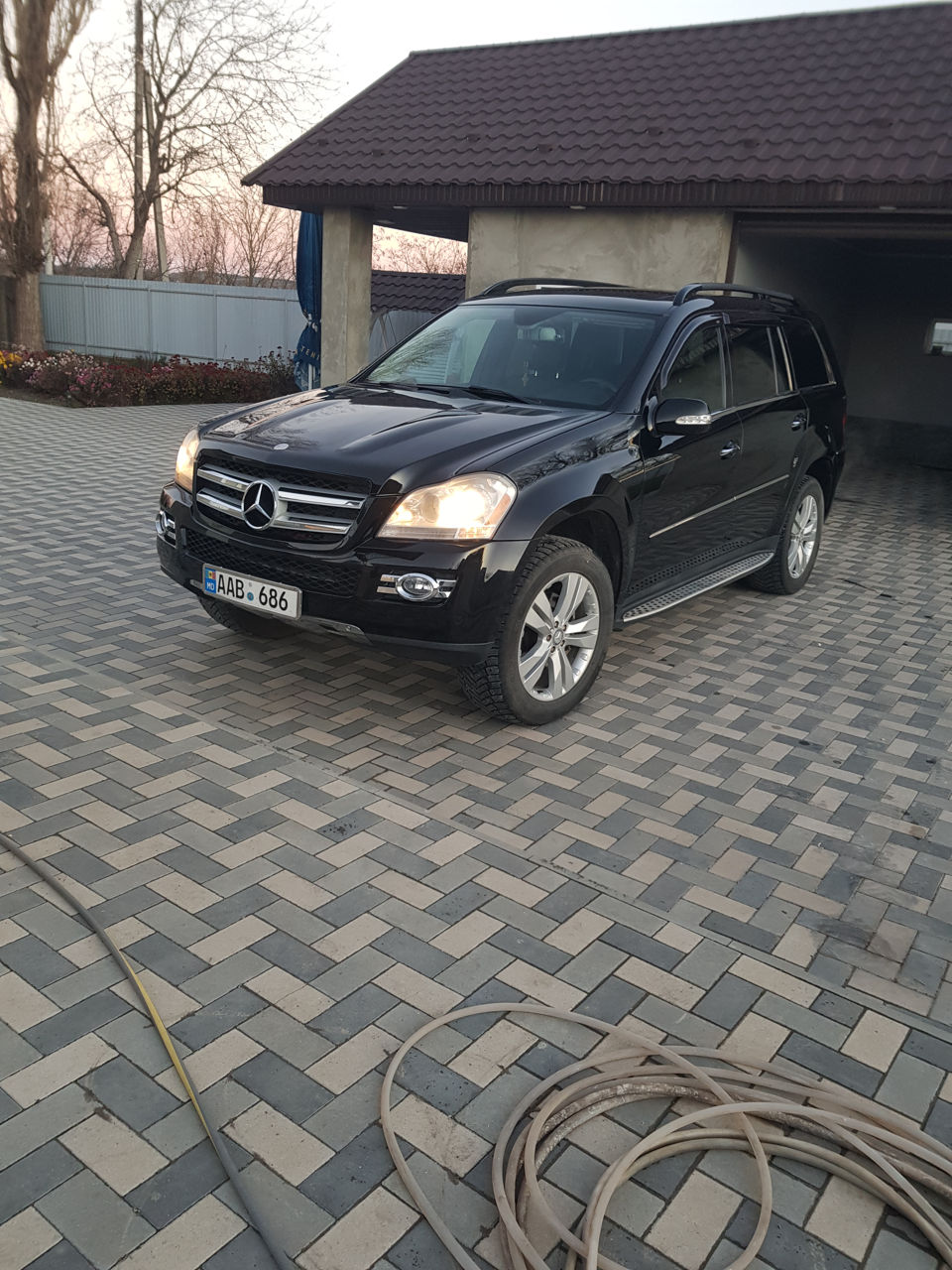 Mercedes GL-Class foto 0