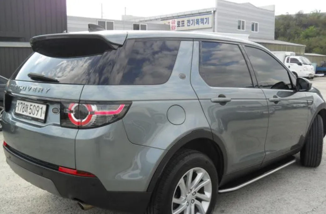 Land Rover Discovery Sport foto 1