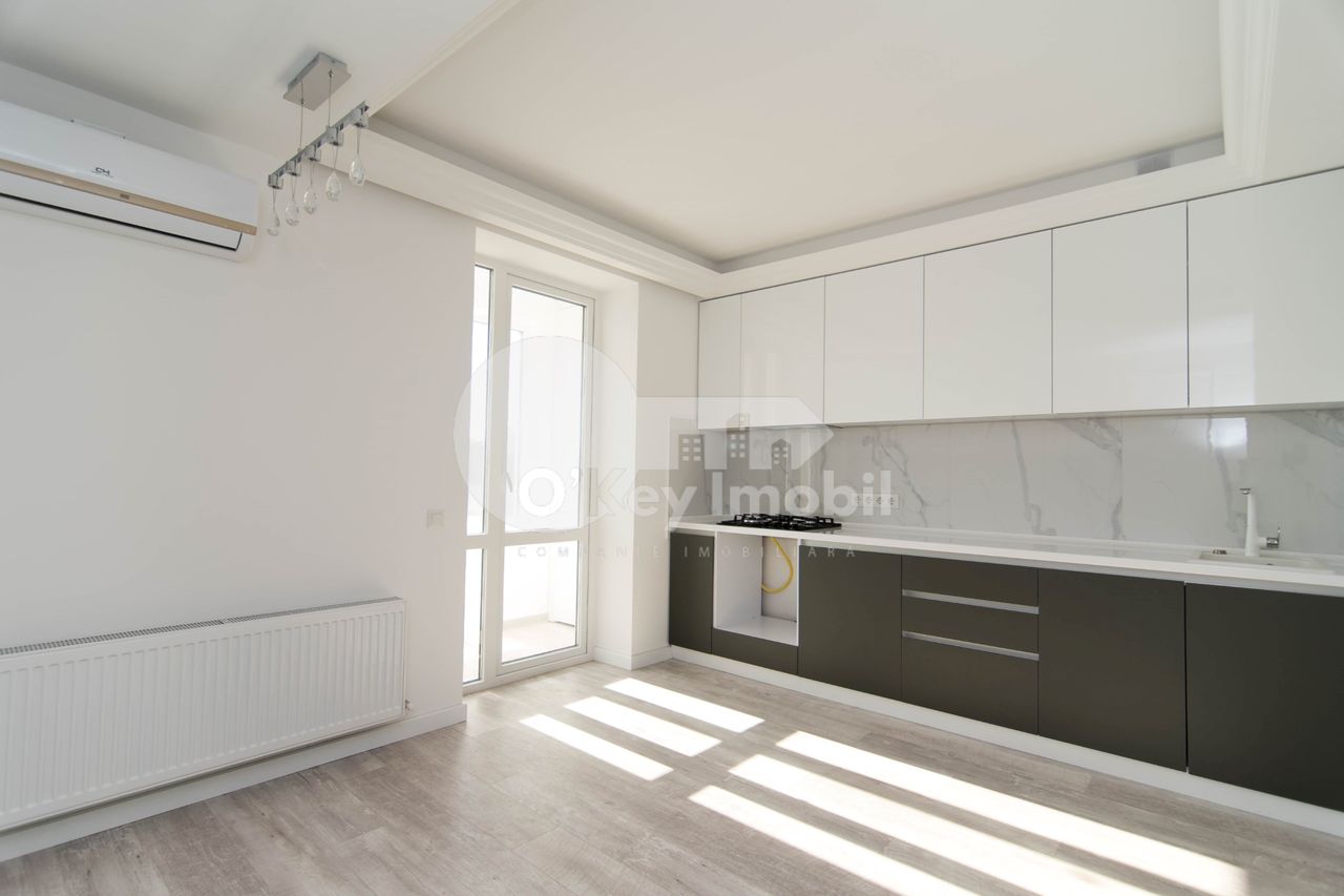 Apartament cu 5 camere sau mai multe, 200 m², Centru, Chișinău, Chișinău mun. foto 1