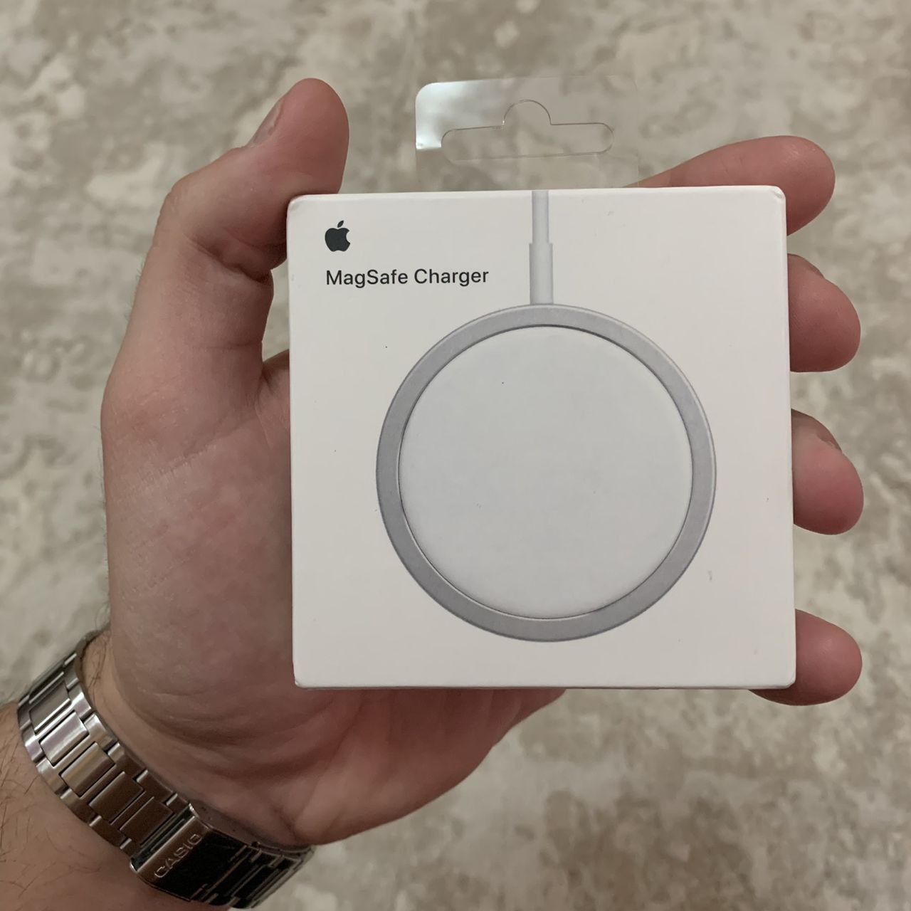 Портативный аккумулятор apple magsafe