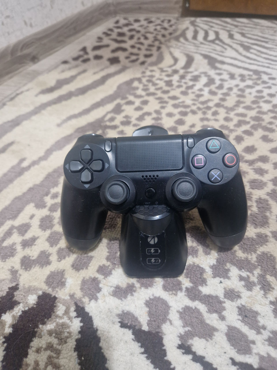 Ps4 500GB foto 2