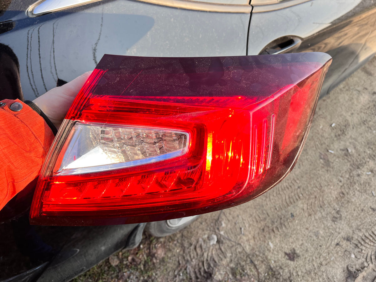 Фара задняя правая Honda Clarity