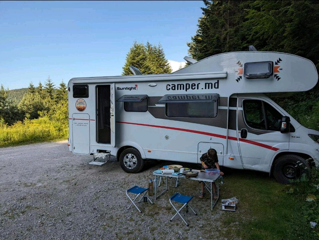 Autorulota, Camper în chirie foto 2