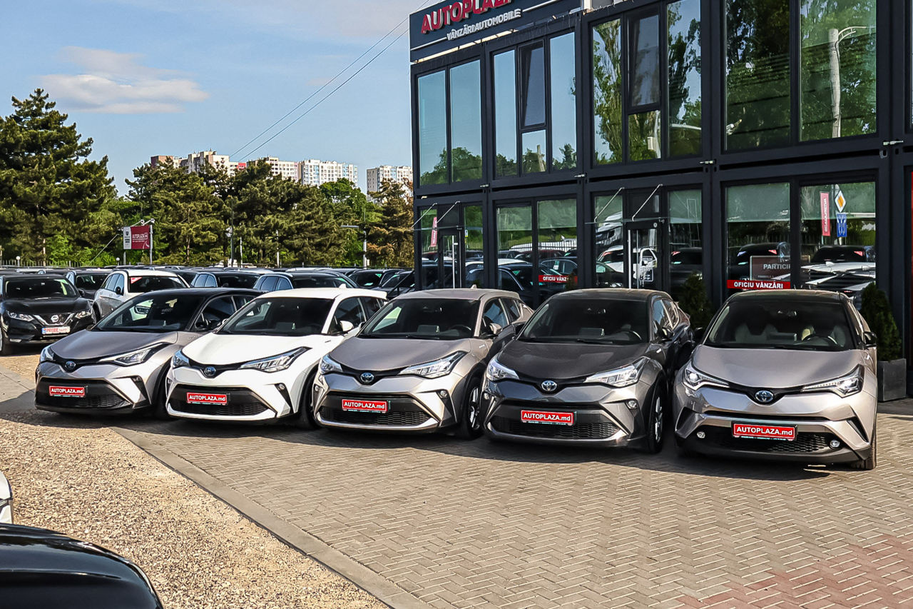Toyota C-HR фото 7