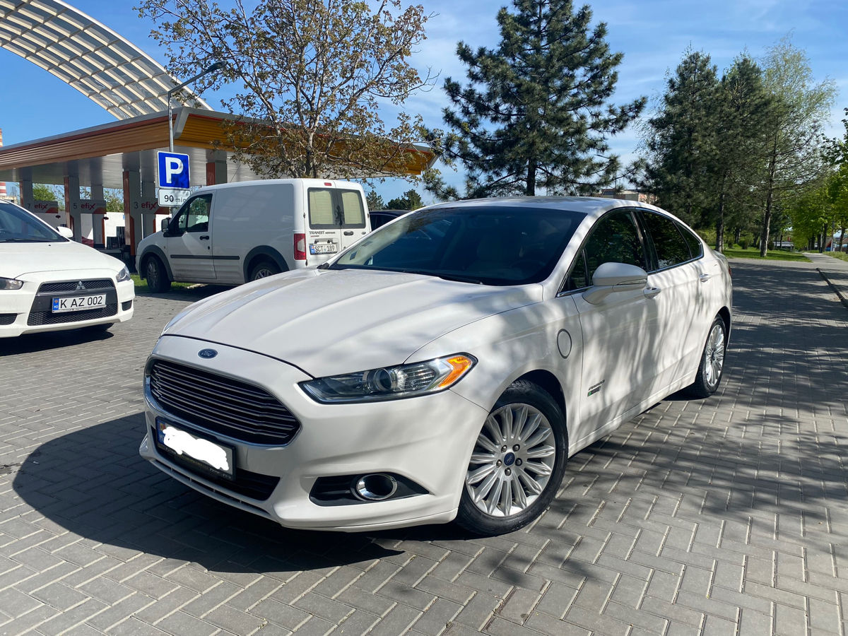 Ford Fusion фото 0