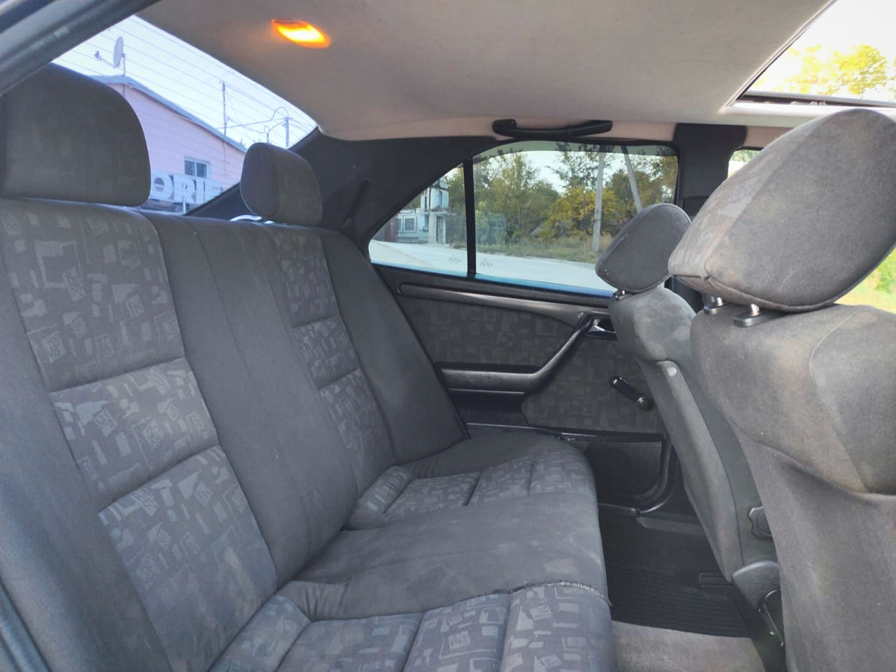 Mercedes C Class foto 16