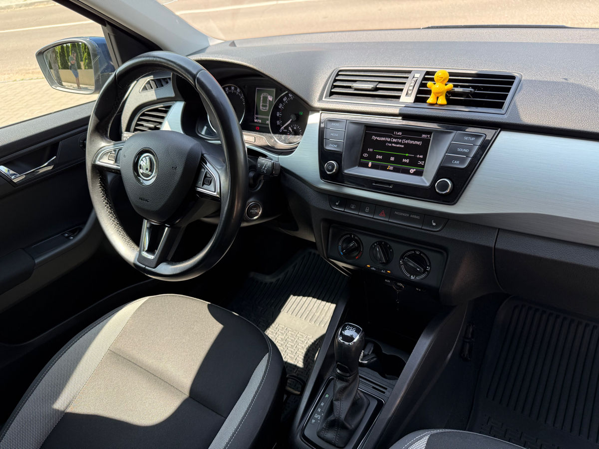 Skoda Fabia фото 12
