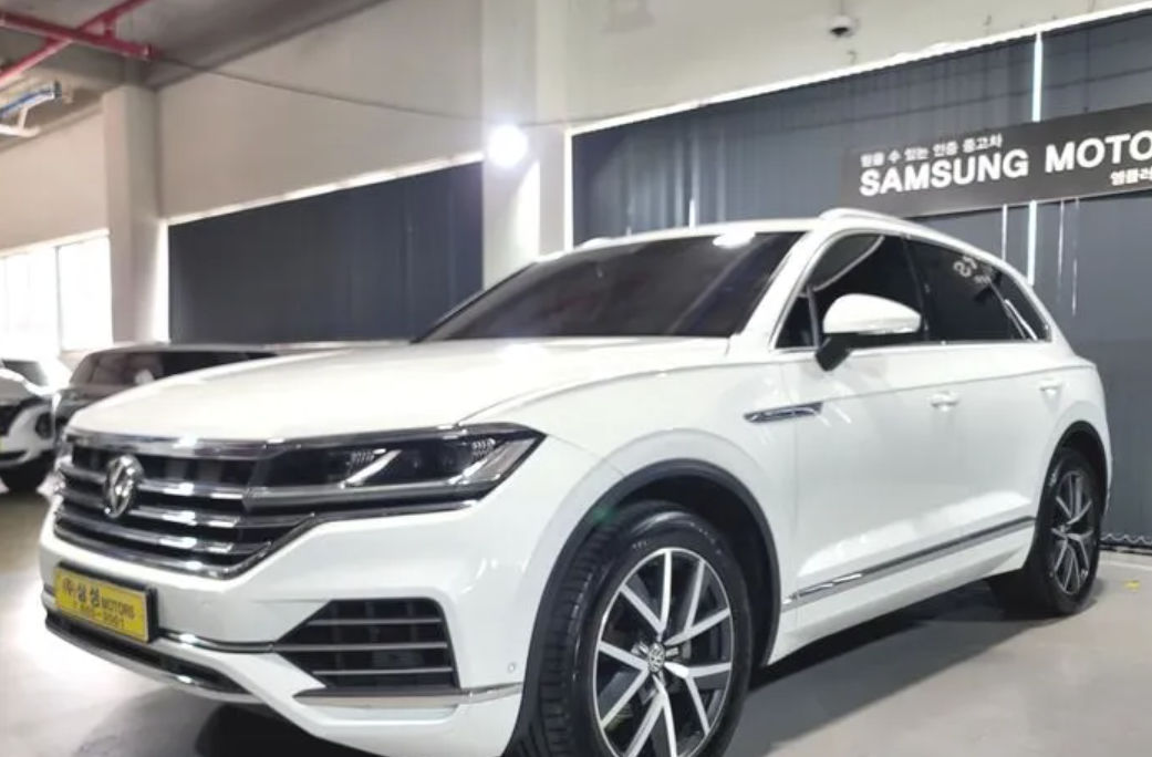 Volkswagen Touareg foto 0