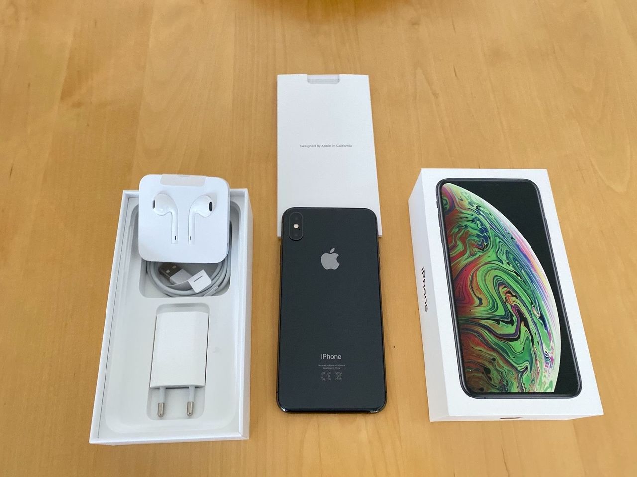 Xs max новый. Iphone XS Max 256 серый. XS Max Space Grey. Iphone XS Max 256 narxi. Iphone XS Max Space Gray.