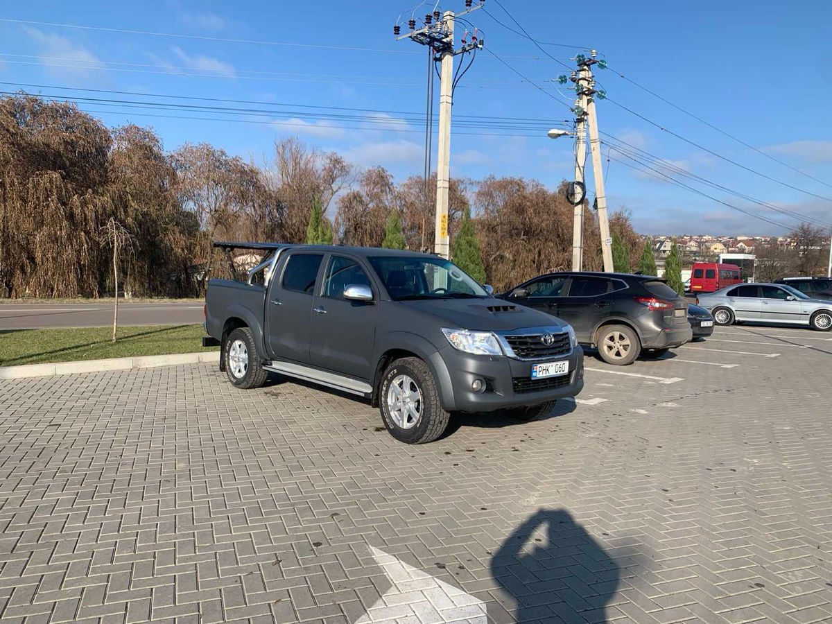 Toyota Hilux foto 2