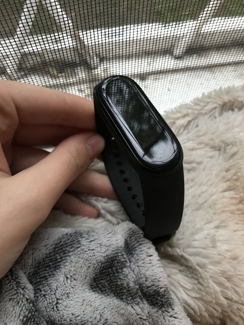 Продам часы ксиоми в отоичном состоянии