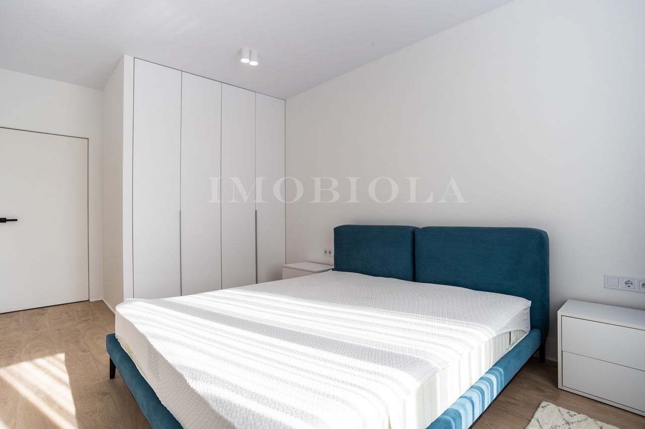 Apartament cu 2 camere, 70 m², Centru, Chișinău foto 3